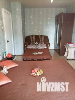 1-к квартира, посуточно, 40м2, 4/10 этаж