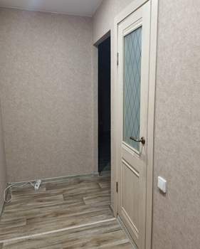 2-к квартира, вторичка, 44м2, 1/4 этаж