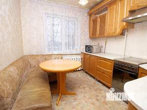 4-к квартира, вторичка, 70м2, 6/9 этаж