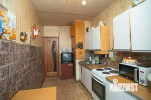3-к квартира, вторичка, 65м2, 9/9 этаж