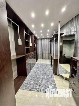 4-к квартира, вторичка, 145м2, 8/10 этаж