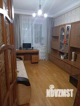 4-к квартира, вторичка, 111м2, 2/4 этаж