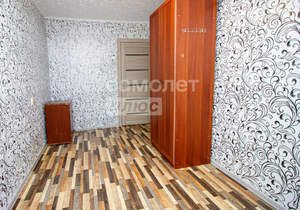 3-к квартира, вторичка, 58м2, 1/5 этаж