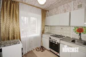 2-к квартира, вторичка, 42м2, 1/5 этаж