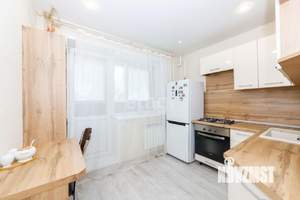 2-к квартира, вторичка, 54м2, 1/9 этаж