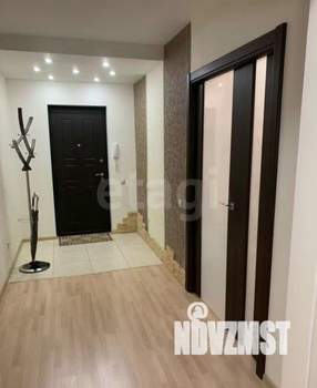 2-к квартира, вторичка, 61м2, 1/10 этаж