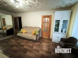 2-к квартира, вторичка, 43м2, 1/4 этаж