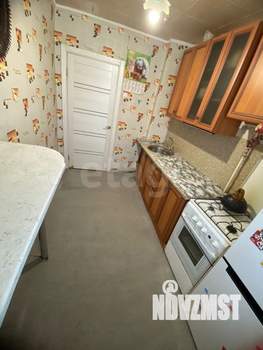 2-к квартира, вторичка, 42м2, 1/4 этаж