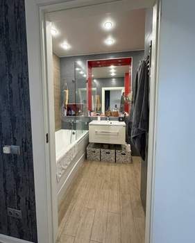 2-к квартира, вторичка, 65м2, 9/9 этаж