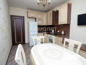 2-к квартира, вторичка, 64м2, 1/9 этаж