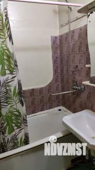 2-к квартира, вторичка, 56м2, 1/9 этаж