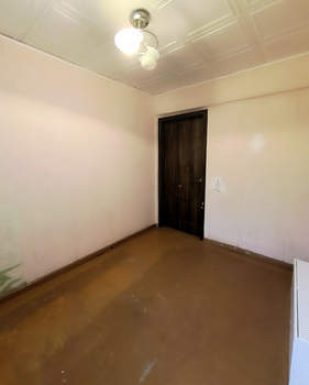 4-к квартира, вторичка, 58м2, 1/5 этаж