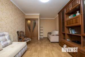 2-к квартира, вторичка, 54м2, 1/9 этаж