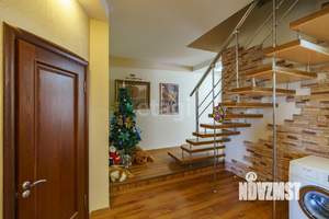 3-к квартира, вторичка, 138м2, 2/3 этаж