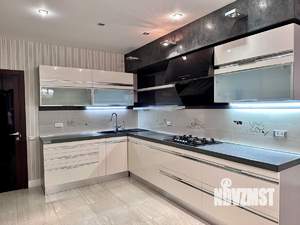 4-к квартира, вторичка, 145м2, 8/10 этаж