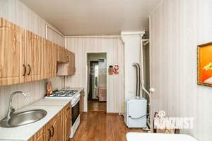 2-к квартира, вторичка, 52м2, 1/1 этаж