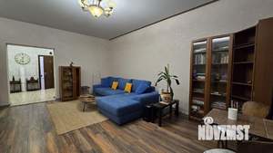 3-к квартира, вторичка, 102м2, 1/3 этаж