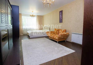 2-к квартира, вторичка, 64м2, 1/9 этаж
