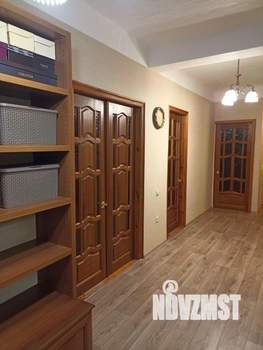 4-к квартира, вторичка, 111м2, 2/4 этаж