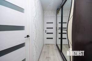 2-к квартира, вторичка, 42м2, 1/4 этаж