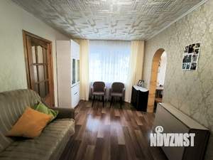 2-к квартира, вторичка, 43м2, 1/4 этаж