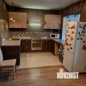 3-к квартира, вторичка, 121м2, 1/10 этаж