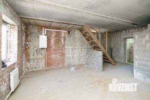 4-к квартира, вторичка, 150м2, 3/4 этаж