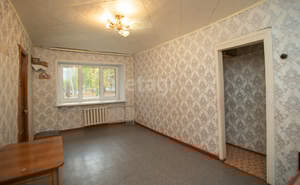 3-к квартира, вторичка, 42м2, 1/3 этаж