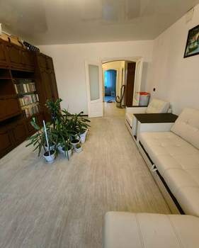 3-к квартира, вторичка, 75м2, 3/9 этаж