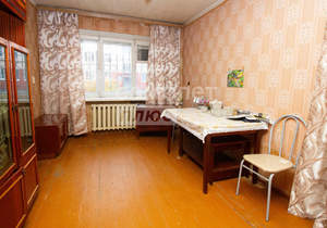 2-к квартира, вторичка, 42м2, 1/5 этаж