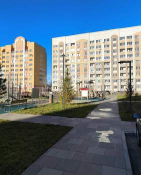 2-к квартира, вторичка, 61м2, 1/9 этаж