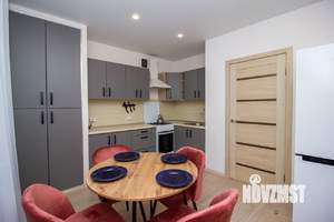 3-к квартира, вторичка, 79м2, 2/4 этаж
