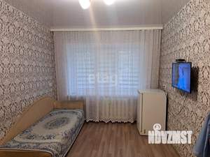 2-к квартира, вторичка, 40м2, 1/4 этаж