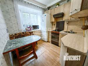 3-к квартира, вторичка, 55м2, -1/2 этаж