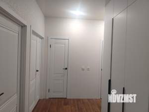 2-к квартира, вторичка, 61м2, 1/4 этаж