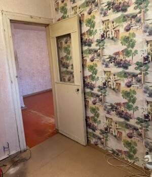 2-к квартира, вторичка, 43м2, 1/4 этаж