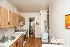 2-к квартира, вторичка, 52м2, 1/1 этаж