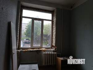 2-к квартира, вторичка, 42м2, 1/5 этаж
