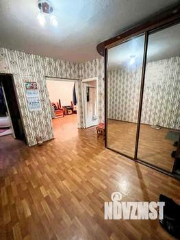 2-к квартира, вторичка, 63м2, 1/10 этаж