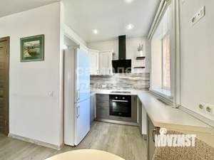 2-к квартира, вторичка, 56м2, 9/16 этаж