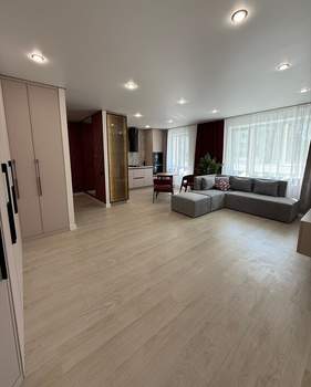 3-к квартира, вторичка, 70м2, 1/9 этаж