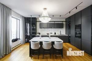 3-к квартира, вторичка, 171м2, 7/7 этаж