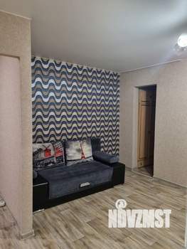 2-к квартира, вторичка, 44м2, 1/4 этаж