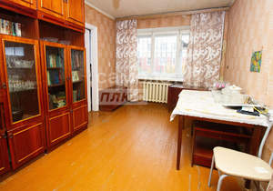 2-к квартира, вторичка, 42м2, 1/5 этаж