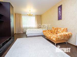 2-к квартира, вторичка, 64м2, 1/9 этаж