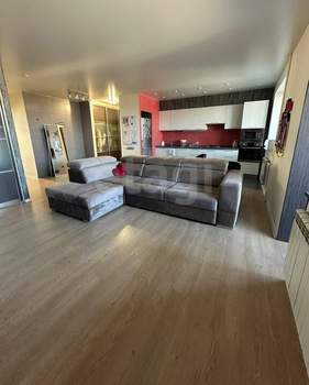 2-к квартира, вторичка, 65м2, 9/9 этаж