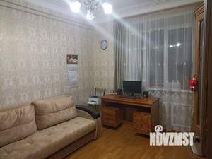 4-к квартира, вторичка, 111м2, 2/4 этаж