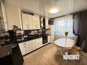 3-к квартира, вторичка, 63м2, 9/9 этаж