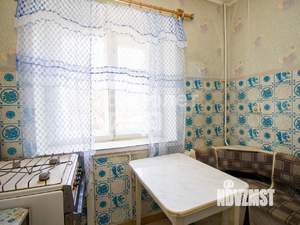 2-к квартира, вторичка, 44м2, 1/4 этаж