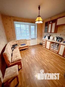 2-к квартира, вторичка, 63м2, 1/10 этаж